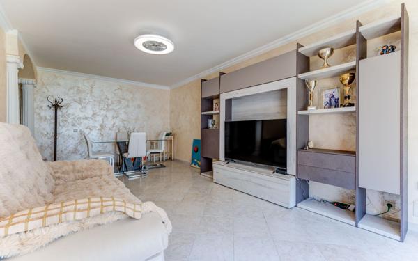 Appartement à vendre    2 pièces • 51,91 m2 Nice