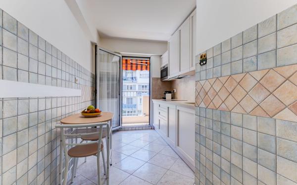 Appartement à vendre    2 pièces • 51,91 m2 Nice