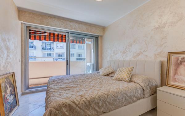 Appartement à vendre    2 pièces • 51,91 m2 Nice