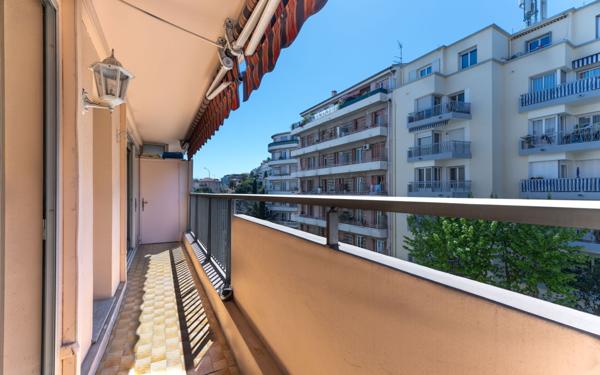 Appartement à vendre    2 pièces • 51,91 m2 Nice