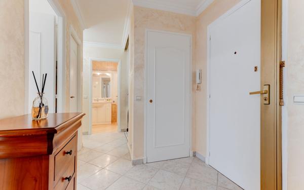 Appartement à vendre    2 pièces • 51,91 m2 Nice