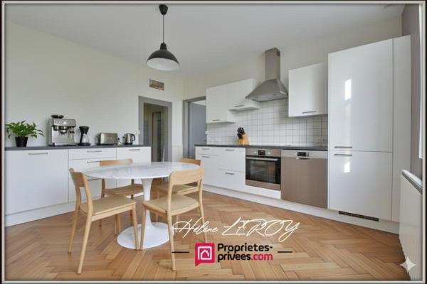 Maison Normande en briques 5pièces avec dépendance et garages