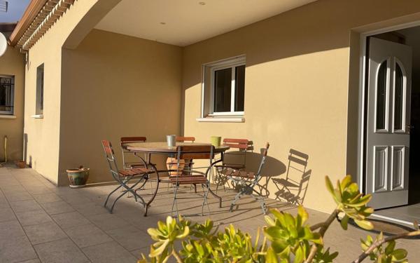 Maison à vendre    5 pièces •  Saint-Paul-Trois-Châteaux