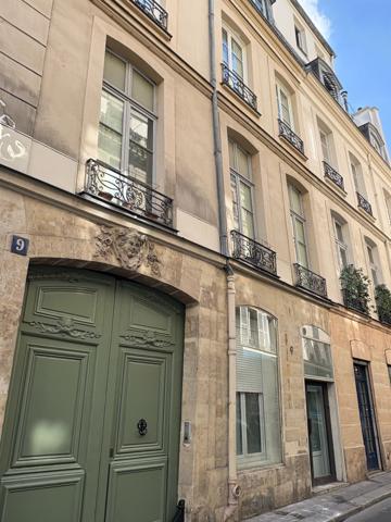 Appartement chic 3 pieces Paris 3eme