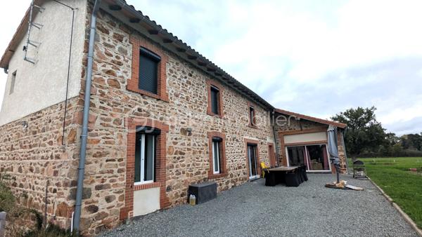 Corps de ferme de 242 m²