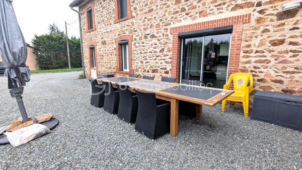 Corps de ferme de 242 m²