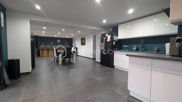 Corps de ferme de 242 m²