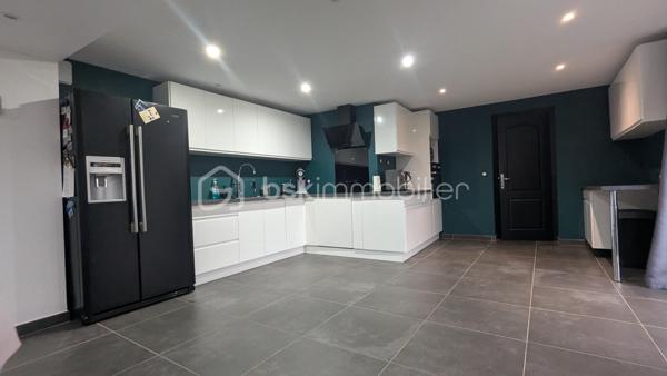 Corps de ferme de 242 m²