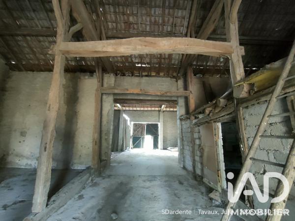 Maison à vendre 1 pièce 290 m² Tavaux