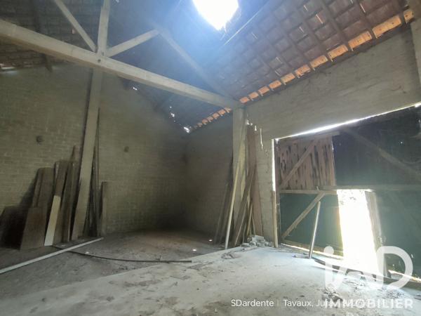 Maison à vendre 1 pièce 290 m² Tavaux