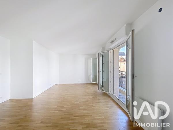 Location appartement 2 pièces 53,46 m² Puteaux