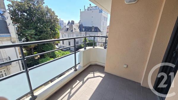 Appartement T3 à vendre  3 pièces - 68,14 m 2   PAU  - 64