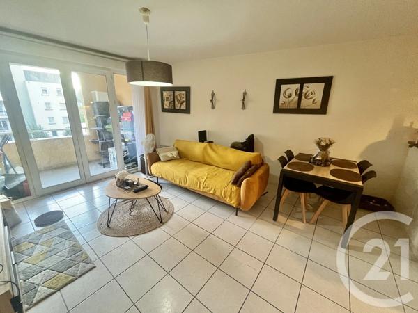 Appartement T3 à vendre  3 pièces - 68,14 m 2   PAU  - 64