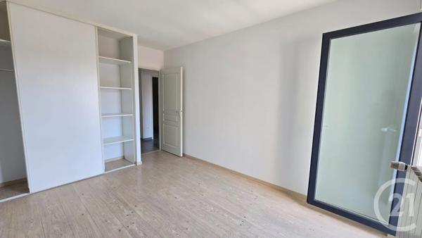 Appartement T3 à vendre  3 pièces - 68,14 m 2   PAU  - 64