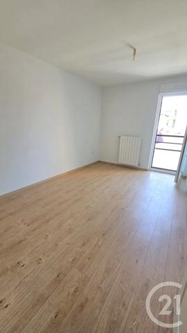 Appartement T3 à vendre  3 pièces - 68,14 m 2   PAU  - 64