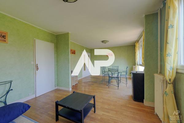 Appartement Rueil Malmaison 3 pièce(s) 55 m2 €198 000 ** - Référence 19900