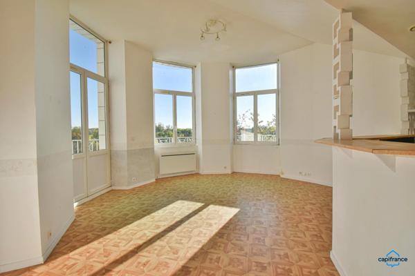 Immeuble à vendre MONTRICHARD (41)