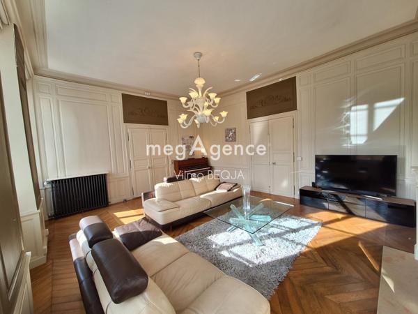Maison à SENS, 89100 - 8 pièces 285m²