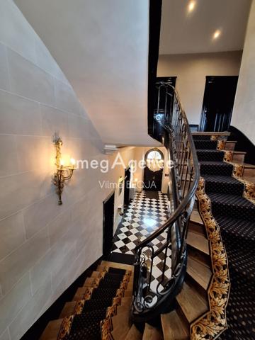 Maison à SENS, 89100 - 8 pièces 285m²