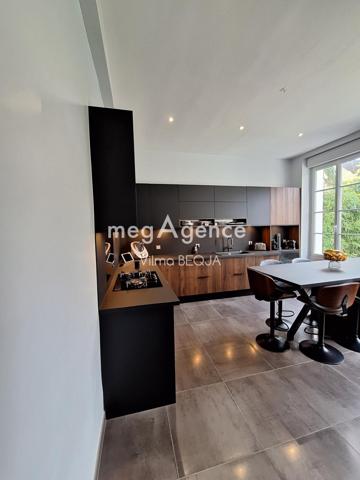 Maison à SENS, 89100 - 8 pièces 285m²