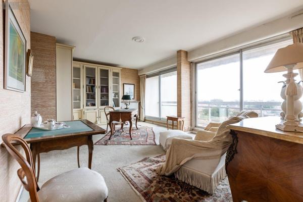 Appartement à vendre à Bordeaux en Gironde (33000), ref : 33010/108   
Croix Blanche