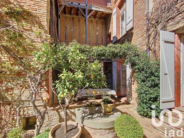 Demeure 10 pièces de 393 m² à Verdun-sur-Garonne (82600)