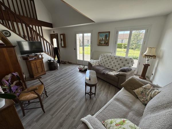 Maison à louer |  Breuil-Bois-Robert |  5 pièces | 114 m²