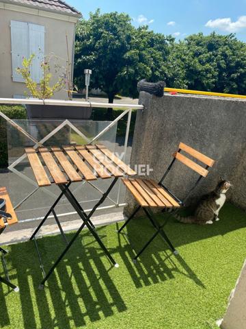 Appartement meublé à louer de 2 pièces de 42.49 m² avec 2 places de parking et balcon