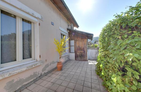 Maison mitoyenne 83m² (90m² au sol) – Lumineuse, évolutive & cadre verdoyant