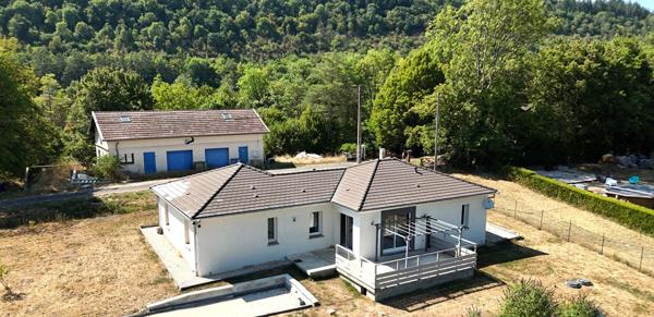 Villa contemporaine de plain-pied ? 115 m² ? Terrain de 1 510 m² ?