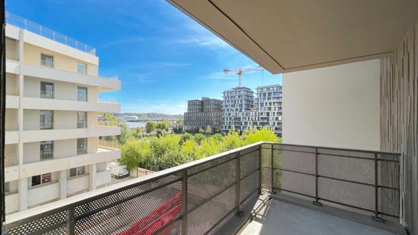 A LOUER APPARTEMENT DE TYPE 4 AVEC TERRASSE - BORDEAUX QUARTIER EURATLANTIQUE , Bordeaux