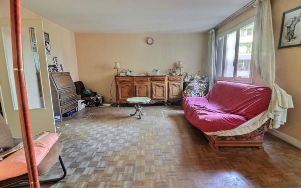 Appartement à vendre    4 pièces • 88,04 m2 Paris 19
