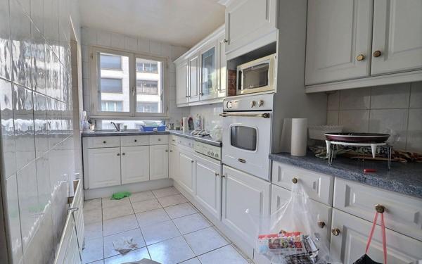 Appartement à vendre    4 pièces • 88,04 m2 Paris 19