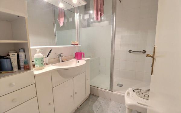 Appartement à vendre    4 pièces • 88,04 m2 Paris 19