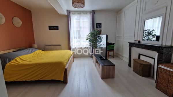 CHARTRES Hyper centre