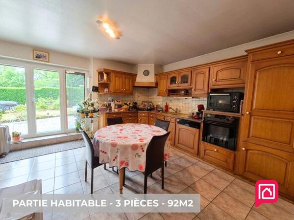 Ferme Gessienne de Caractère 200 m² (10 pièces) + Grange - Collonges (01550) / Proche Genève