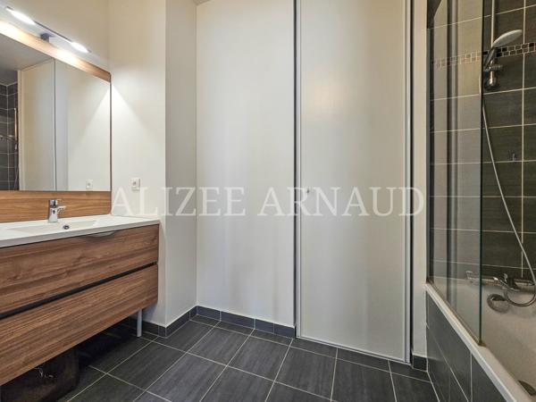 Appartement 2 pièces - 50 m² Exclusivité efficity