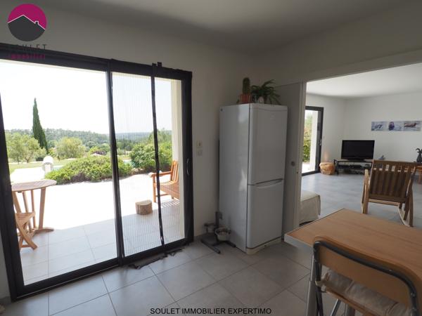 Bédoin (84410) *** SOUS OFFRE *** Magnifique villa récente avec vue dominante