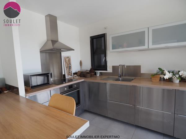 Bédoin (84410) *** SOUS OFFRE *** Magnifique villa récente avec vue dominante