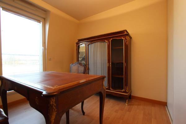 EN HYPER-CENTRE, UN DUPLEX RÊVÉ AVEC TERRASSE, ASCENSEUR ET GARAGES. - A QUIMPER Quimper CENTRE