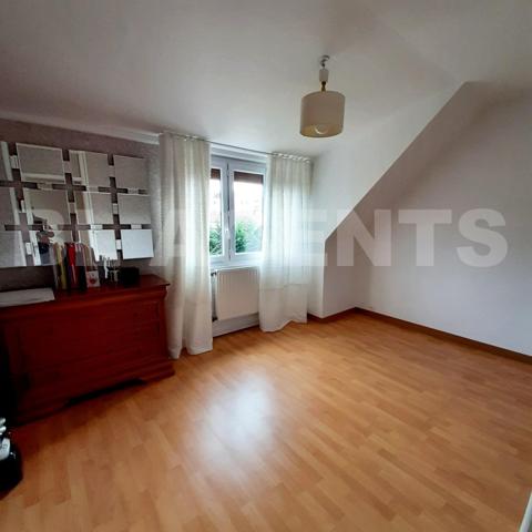 Maison 3 chambres avec sous - sol, garage et jardin - Courrières