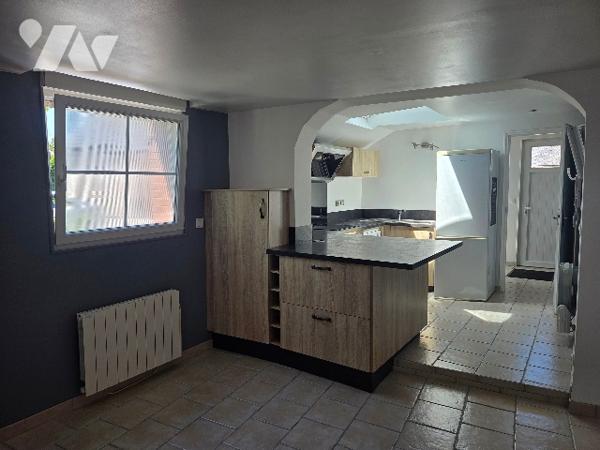 A 11kms de Lillebonne, maison en colombages d'~151m², sur environ 600m² de terrain, 4 chambres.