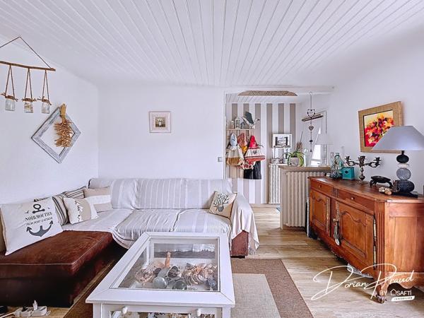 Maison 2 chambres sur 487 m² de terrain