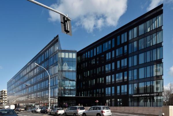 Bureaux à louer à Gennevilliers immeuble labellisé avec terrasse