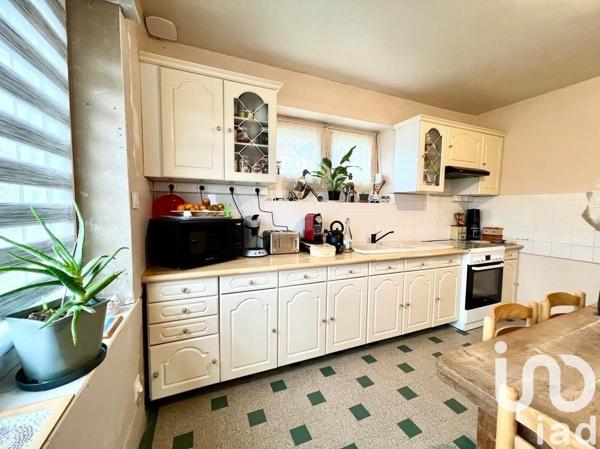 Maison traditionnelle 7 pièces de 140 m² à PLESSALA (22330)
