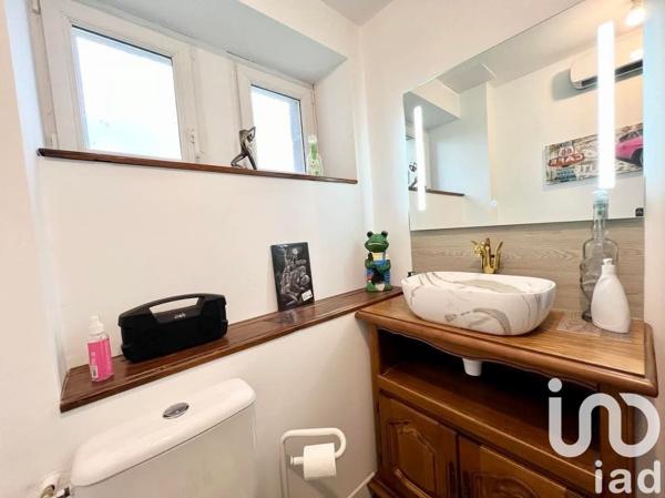Maison traditionnelle 7 pièces de 140 m² à PLESSALA (22330)