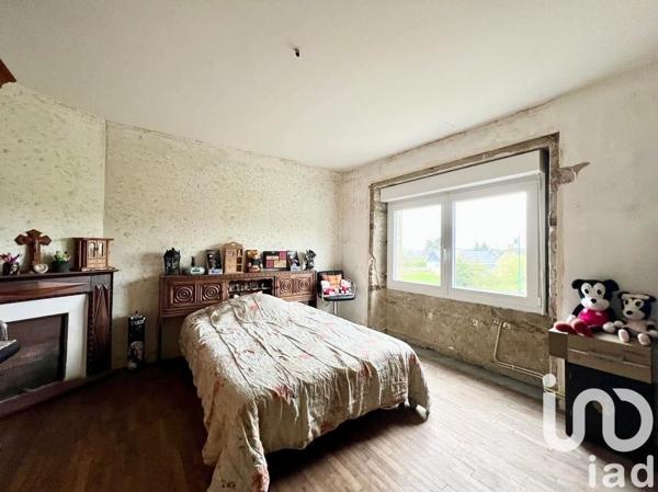 Maison traditionnelle 7 pièces de 140 m² à PLESSALA (22330)