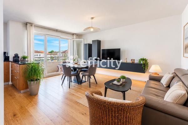 Appartement
         3 pièces
        - 66 m² 316 000 € *