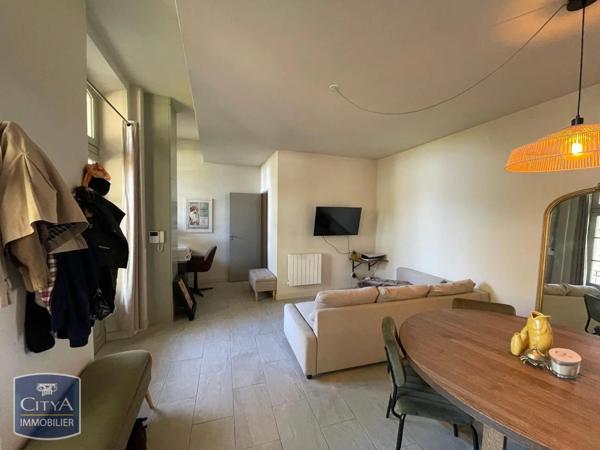 Appartement à louer 2 pièces 46.18m²