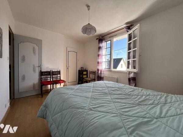 MAISON SUR SOUS SOL, 2 CHAMBRES, TERRAIN